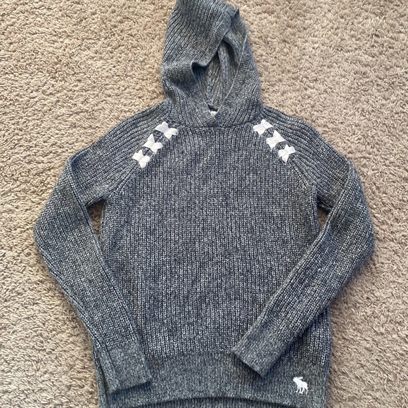 girls abercrombie long sleeves - Picture 2 of 3